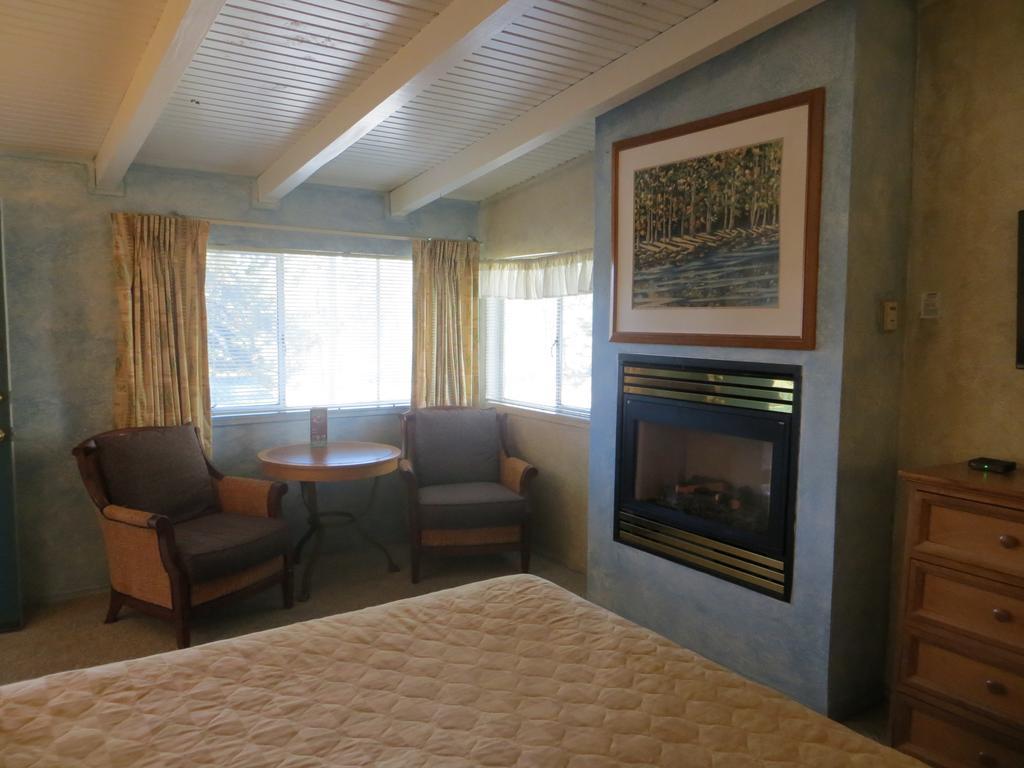 Cedar Inn & Suites South Lake Tahoe Exterior photo