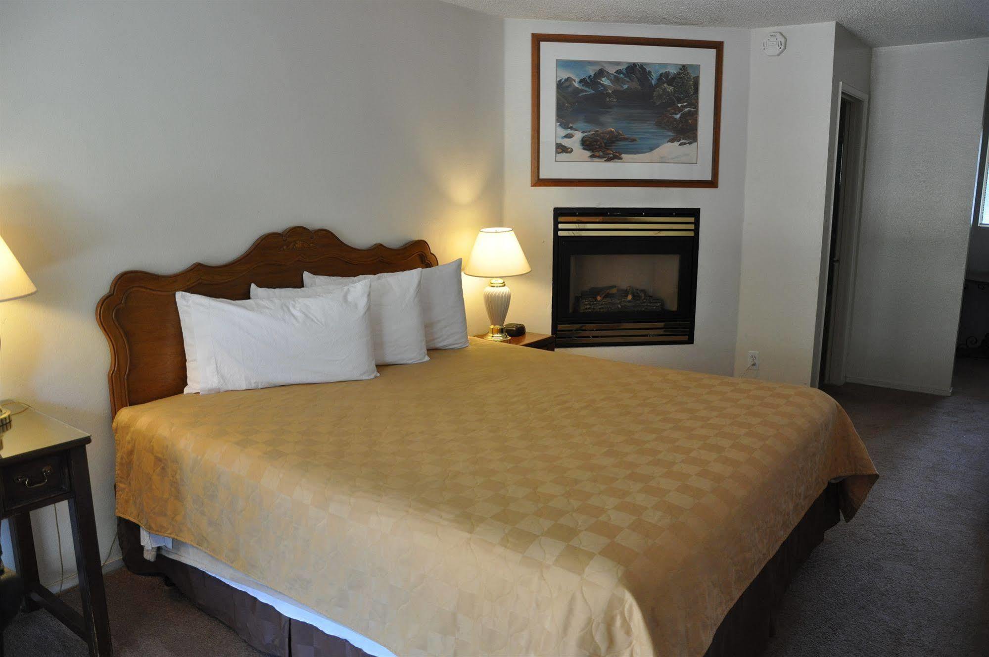 Cedar Inn & Suites South Lake Tahoe Exterior photo